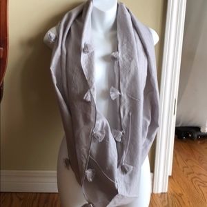 NEW Ann Taylor Infinity Scarf Gray / Silver